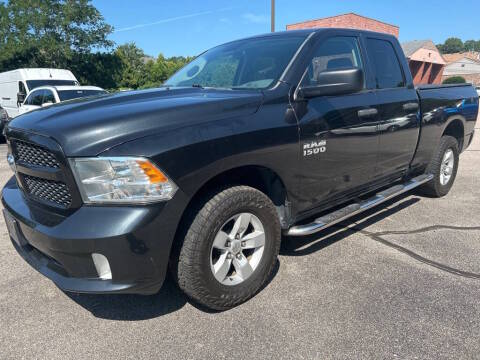2017 Ram 1500 Express 4WD photo