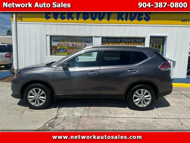 2016 Nissan Rogue SV AWD photo
