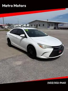 2017 Toyota Camry LE FWD photo