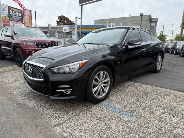 2017 Infiniti Q50 2.0T Premium AWD photo