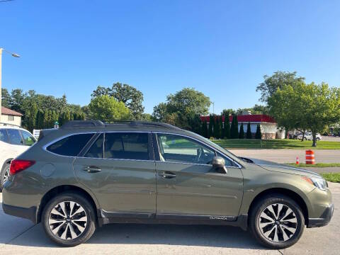 2017 Subaru Outback Limited AWD photo