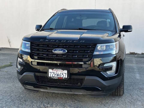 2017 Ford Explorer Sport 4WD photo