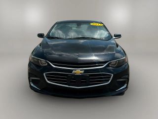 2017 Chevrolet Malibu LT FWD photo