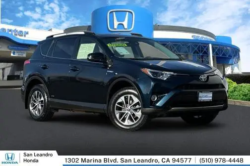 2017 Toyota RAV4 XLE AWD photo
