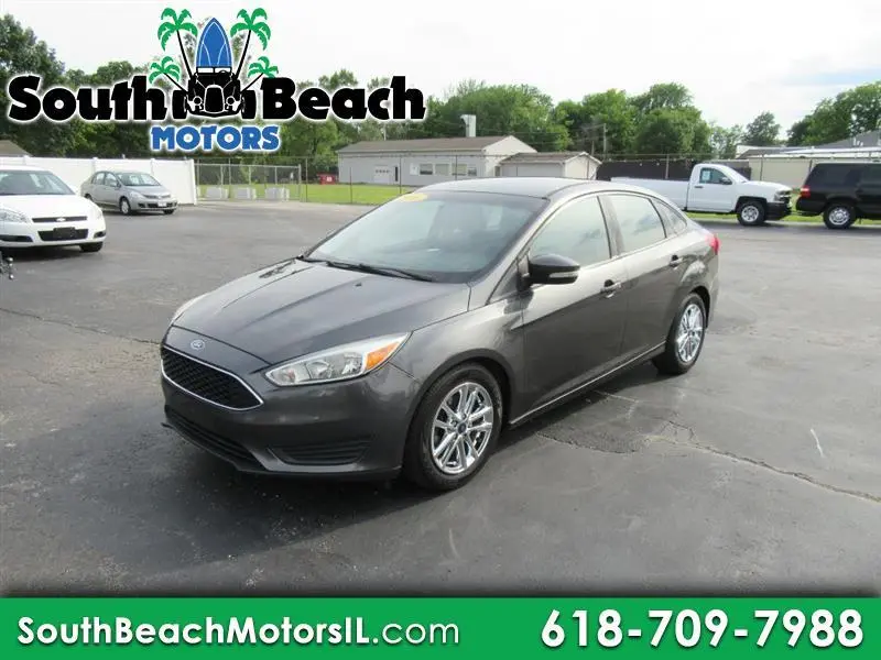 2016 Ford Focus SE FWD photo
