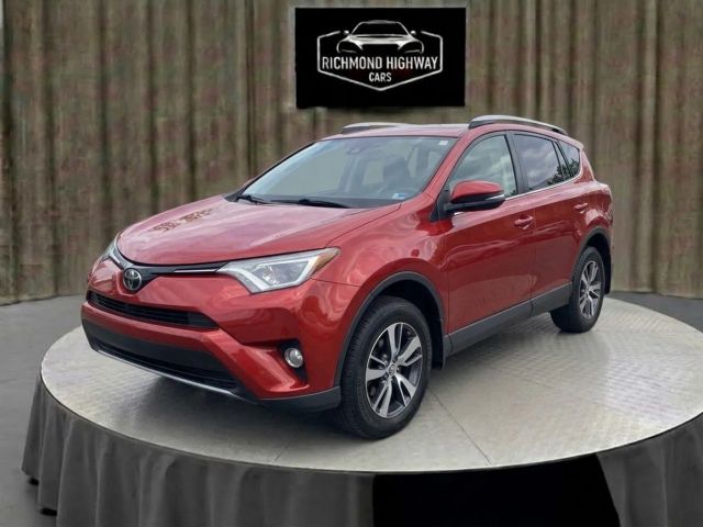 2017 Toyota RAV4 XLE AWD photo