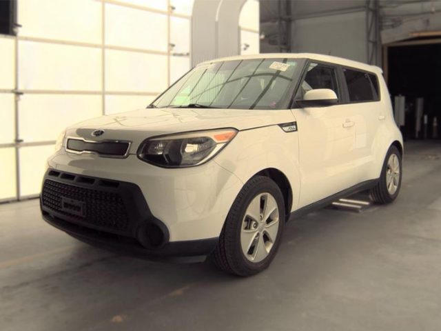 2016 Kia Soul Base FWD photo