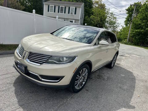 2016 Lincoln MKX Reserve AWD photo