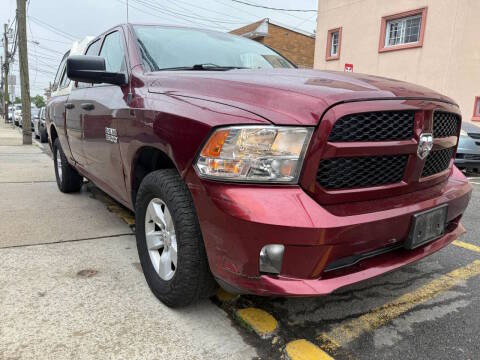 2017 Ram 1500 Express 4WD photo