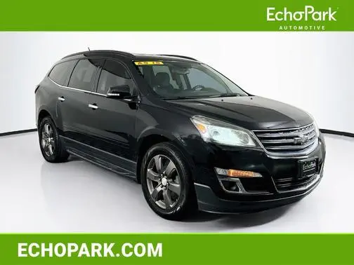 2017 Chevrolet Traverse LT FWD photo