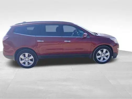 2017 Chevrolet Traverse LT FWD photo