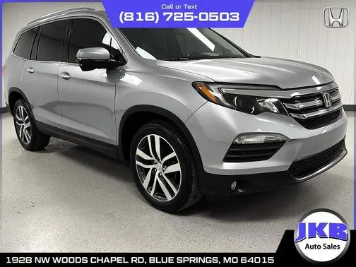 2016 Honda Pilot Touring AWD photo
