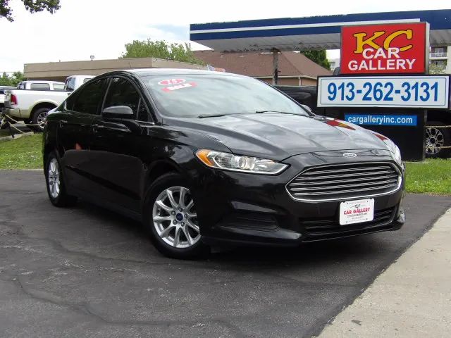 2015 Ford Fusion S FWD photo