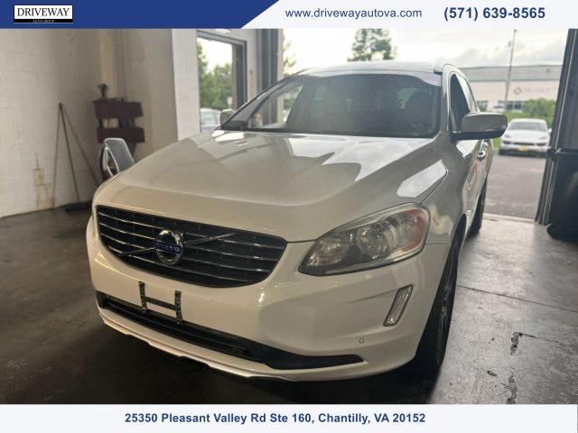 2015 Volvo XC60 T6 Drive-E FWD photo