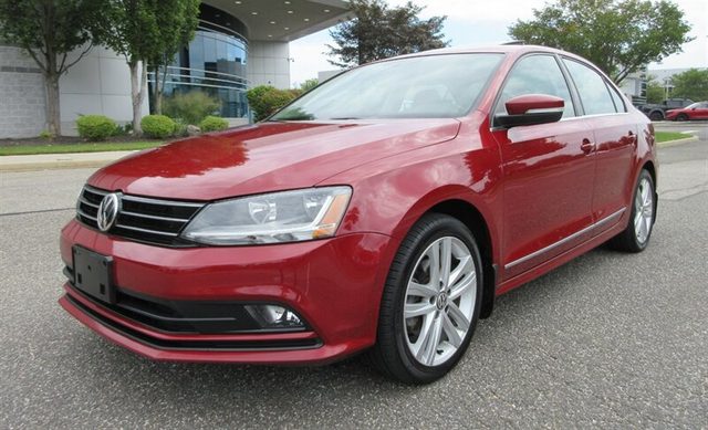 2017 Volkswagen Jetta 1.8T SEL Premium FWD photo