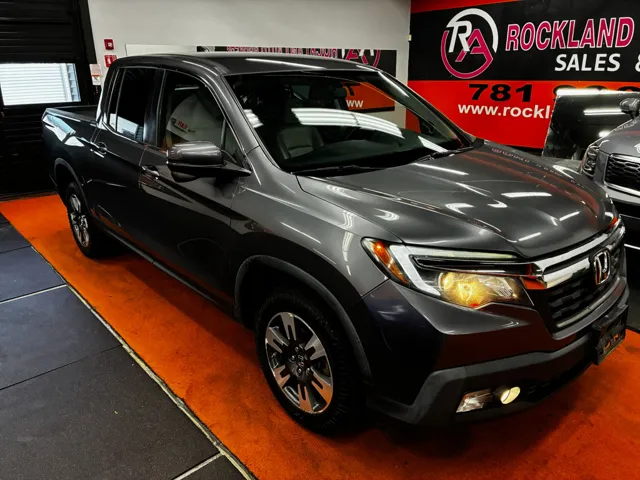 2017 Honda Ridgeline RTL-T AWD photo