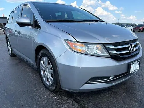 2016 Honda Odyssey SE FWD photo