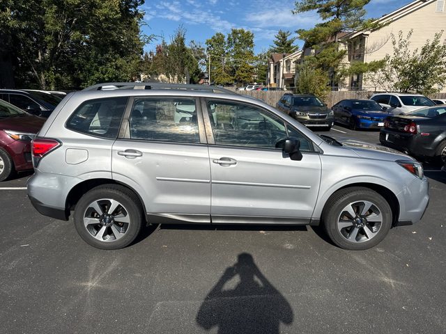 2017 Subaru Forester AWD photo