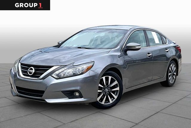 2017 Nissan Altima 2.5 SL FWD photo