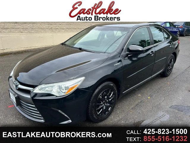 2017 Toyota Camry Hybrid LE FWD photo