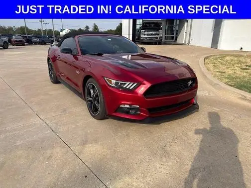 2017 Ford Mustang GT Premium RWD photo
