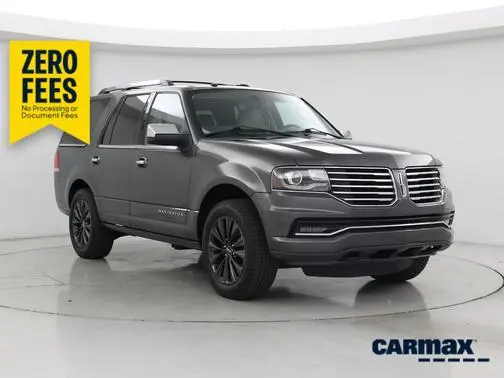 2017 Lincoln Navigator Select RWD photo