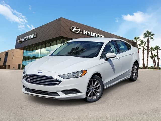 2017 Ford Fusion SE FWD photo