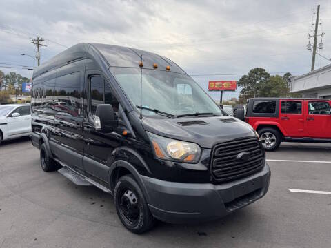 2017 Ford Transit Passenger Wagon XLT RWD photo