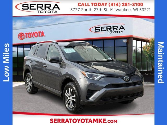2017 Toyota RAV4 LE FWD photo