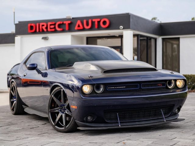 2016 Dodge Challenger R/T Plus RWD photo