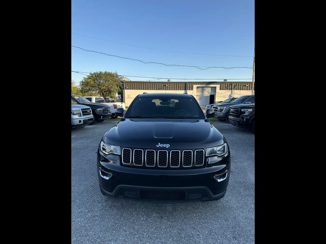 2017 Jeep Grand Cherokee Laredo RWD photo
