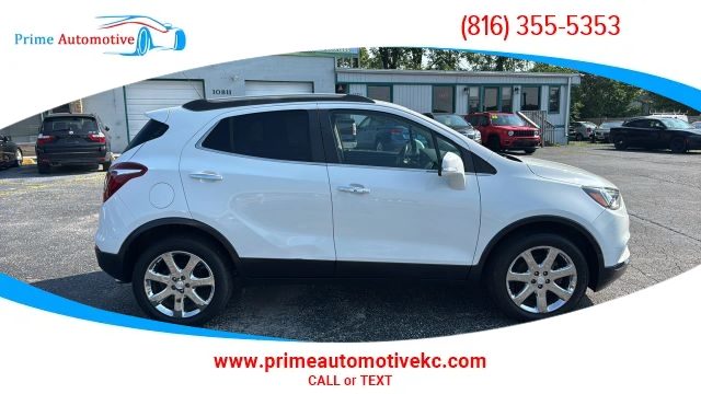 2017 Buick Encore Essence AWD photo
