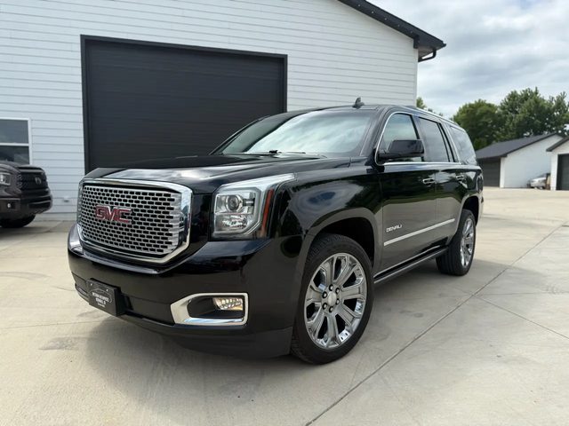 2017 GMC Yukon Denali 4WD photo