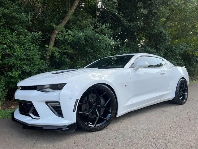 2017 Chevrolet Camaro 2SS RWD photo