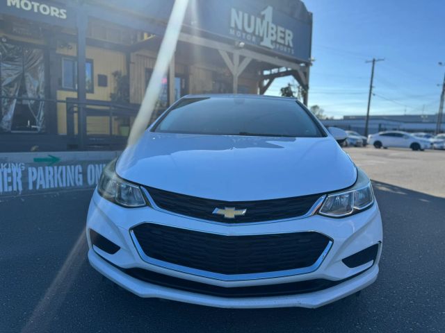 2017 Chevrolet Cruze LS FWD photo