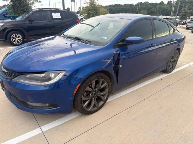2015 Chrysler 200 S FWD photo