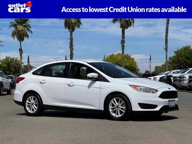 2015 Ford Focus SE FWD photo