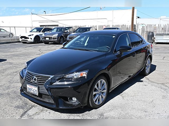 2016 Lexus IS AWD photo
