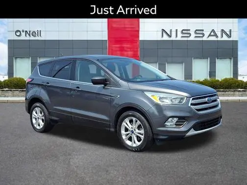 2017 Ford Escape SE FWD photo