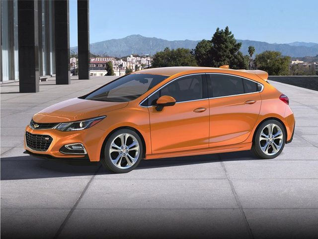 2017 Chevrolet Cruze LT FWD photo