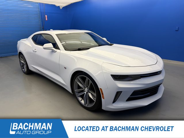 2017 Chevrolet Camaro 1LT RWD photo