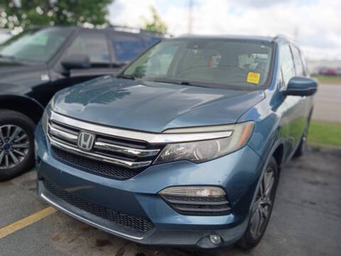 2016 Honda Pilot Touring AWD photo
