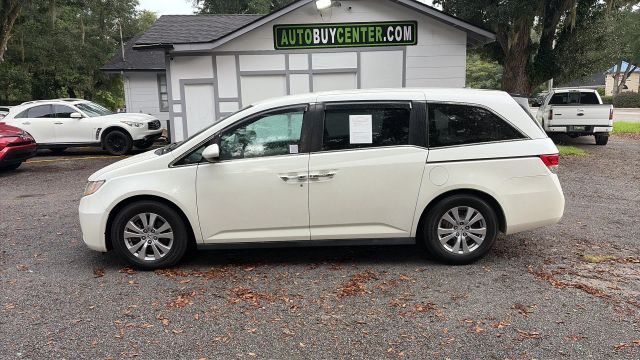 2016 Honda Odyssey SE FWD photo