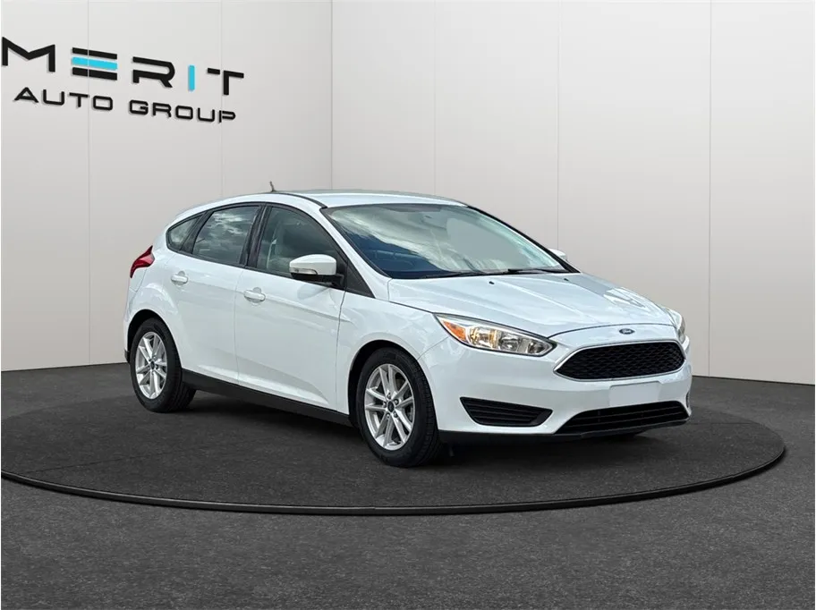 2015 Ford Focus SE FWD photo