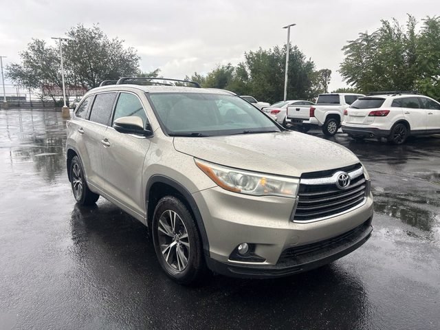 2016 Toyota Highlander XLE AWD photo
