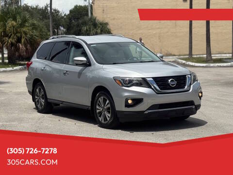 2017 Nissan Pathfinder SL FWD photo