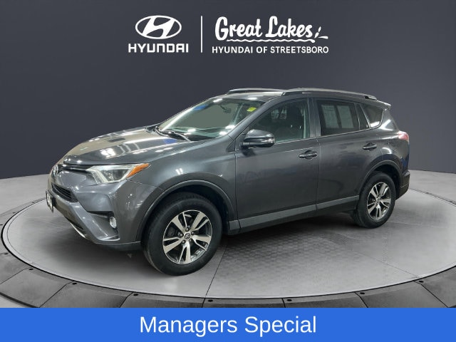 2016 Toyota RAV4 XLE FWD photo