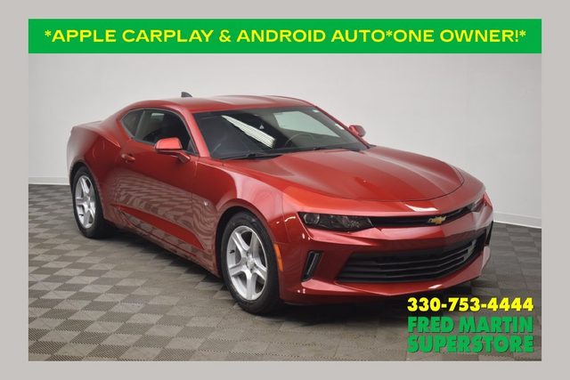 2017 Chevrolet Camaro 1LT RWD photo