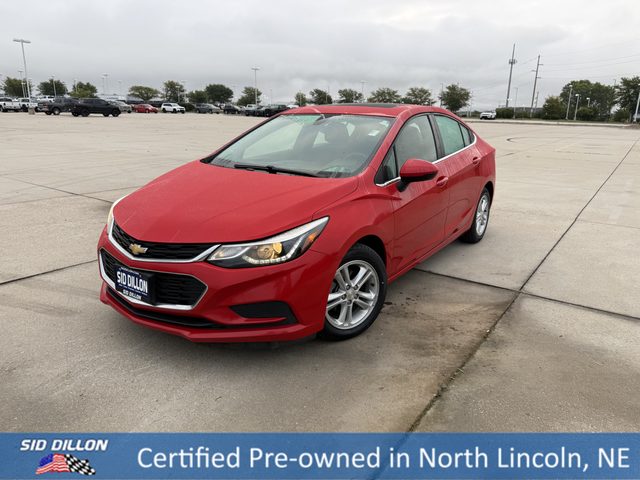 2017 Chevrolet Cruze LT FWD photo