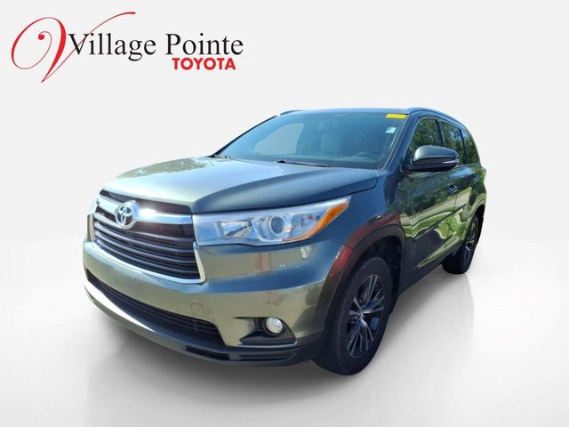 2016 Toyota Highlander XLE AWD photo